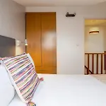 Contemporary Apartment Chiado * Lisboa
