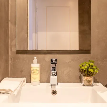 Contemporary Apartment Chiado Appartement Lisboa