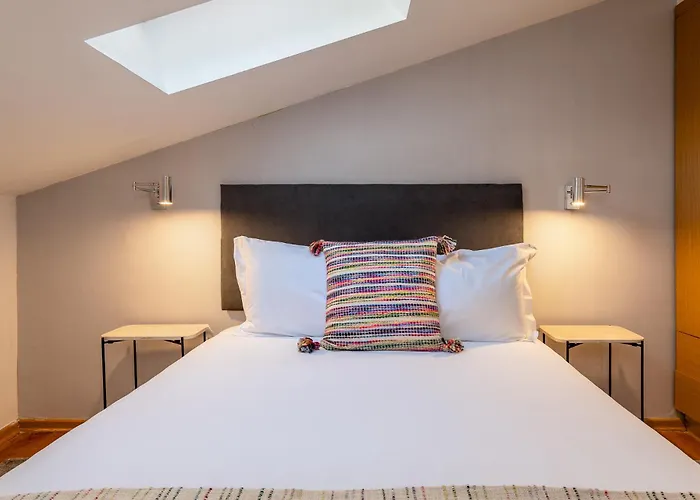 Contemporary Apartment Chiado * 리스본