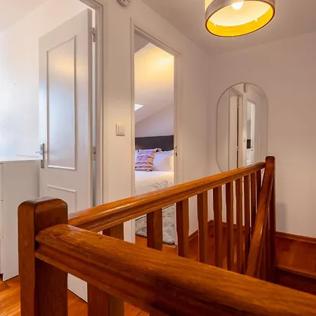 Contemporary Apartment Chiado * Lisboa