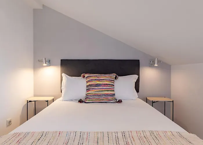 Contemporary Apartment Chiado